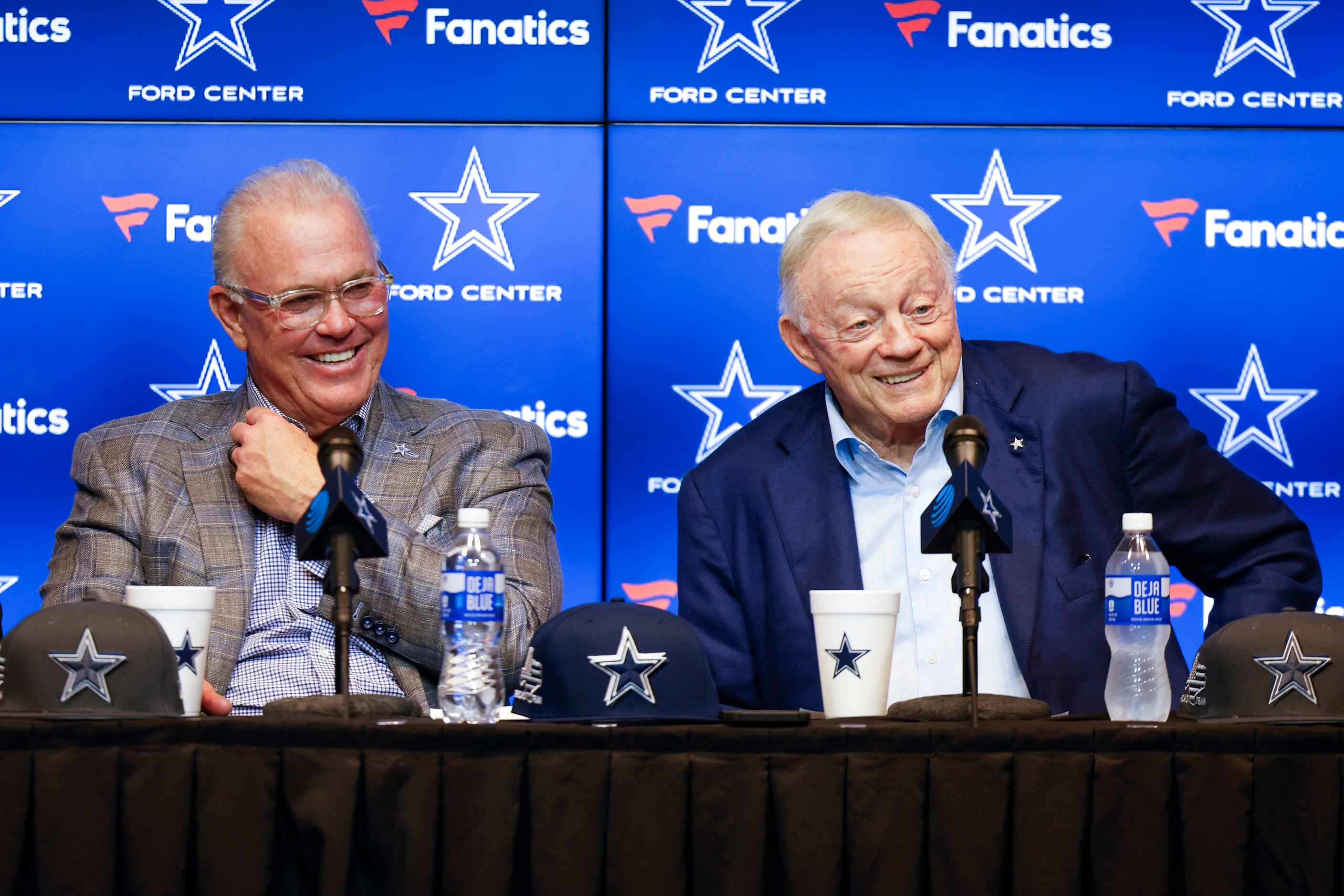From left, Dallas Cowboys executive vice president Stephen Jones, (left) and owner Jerry...