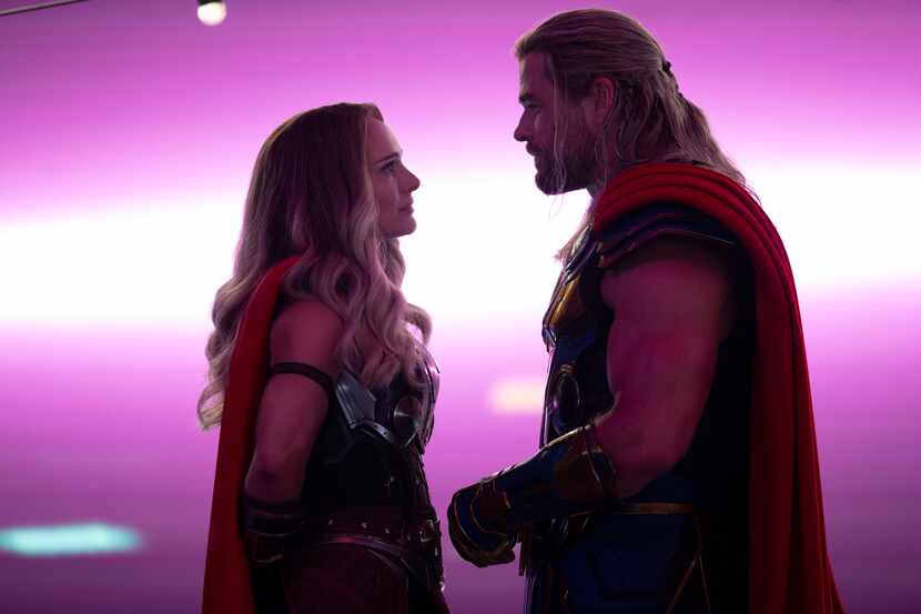 En esta imagen proporcionada por Marvel Studios Natalie Portman, izquierda, y Chris...