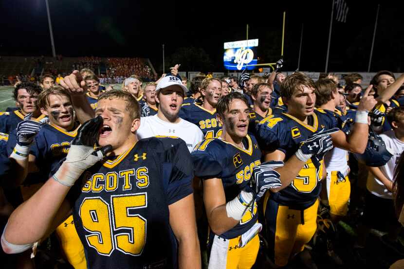 Highland Park senior defensive lineman Luke Blanton (95), senior wide receiver Jack Toohey...