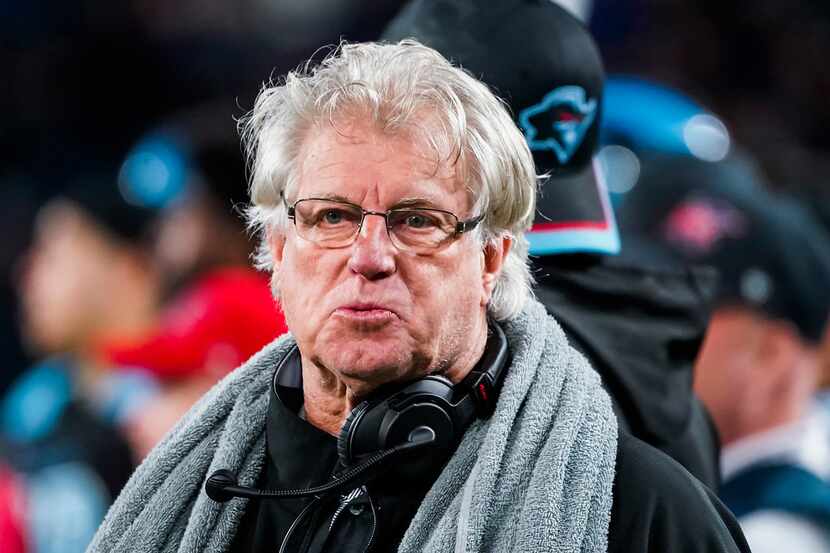 Dallas Renegades offensive coordinator Hal Mumme works on the sidelines during the second...