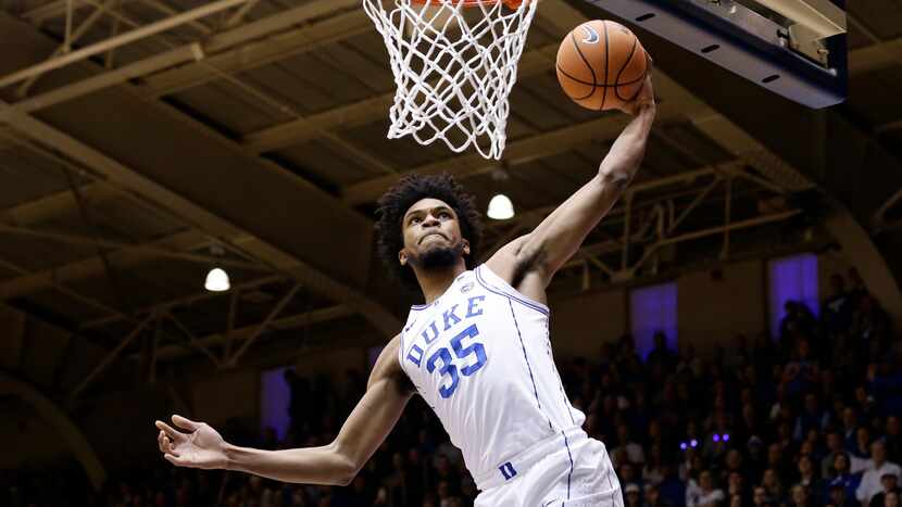 Duke's Marvin Bagley III (35) dunks against Wake Forest during the first half of an NCAA...