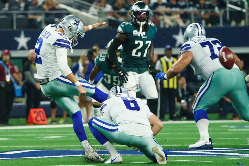 Dallas Cowboys kicker Brett Maher (2) kicks a 63-yard field goal during the second quarter...