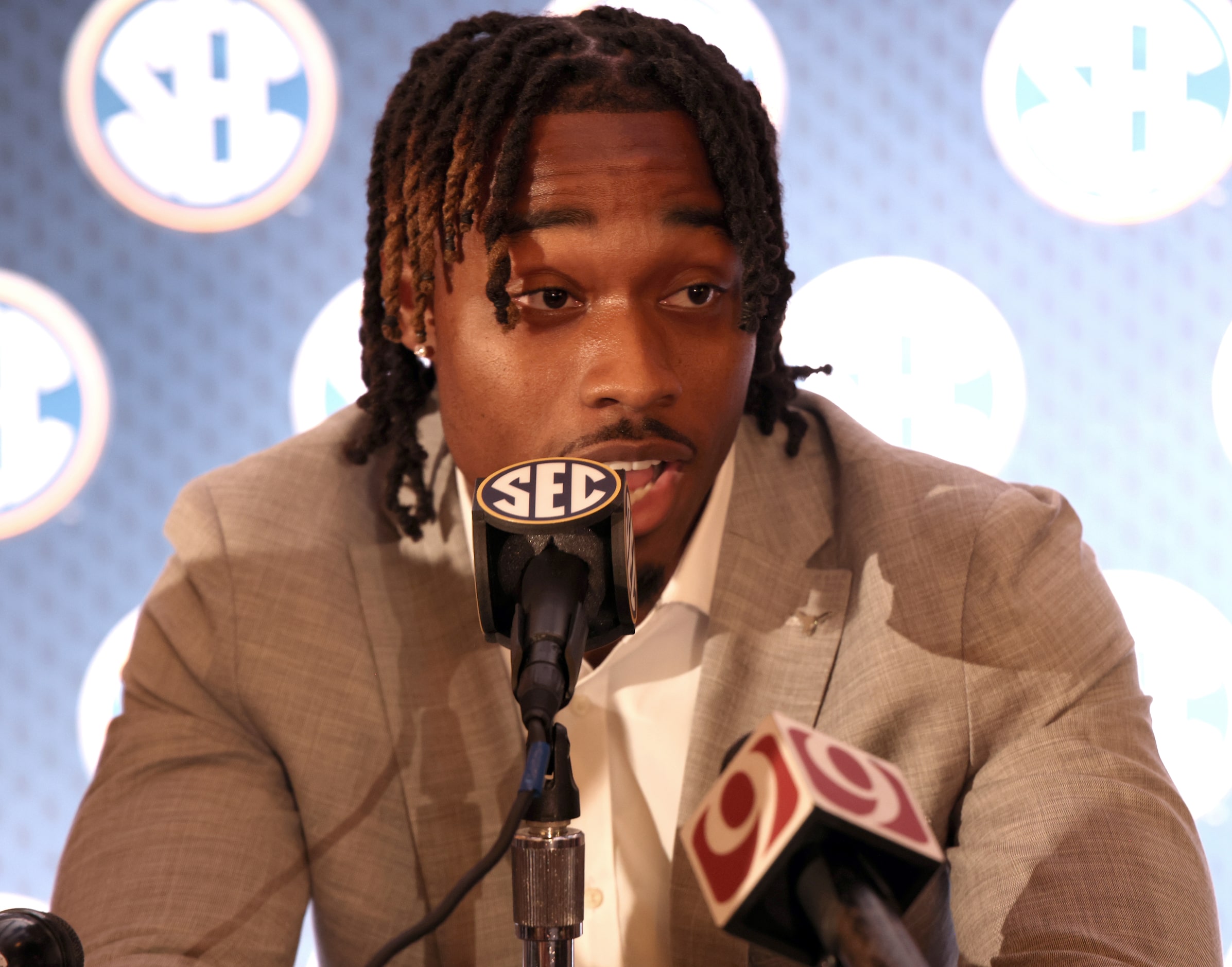 Texas Longhorns cornerback Jahdae Barron responds to a question from a media member during...