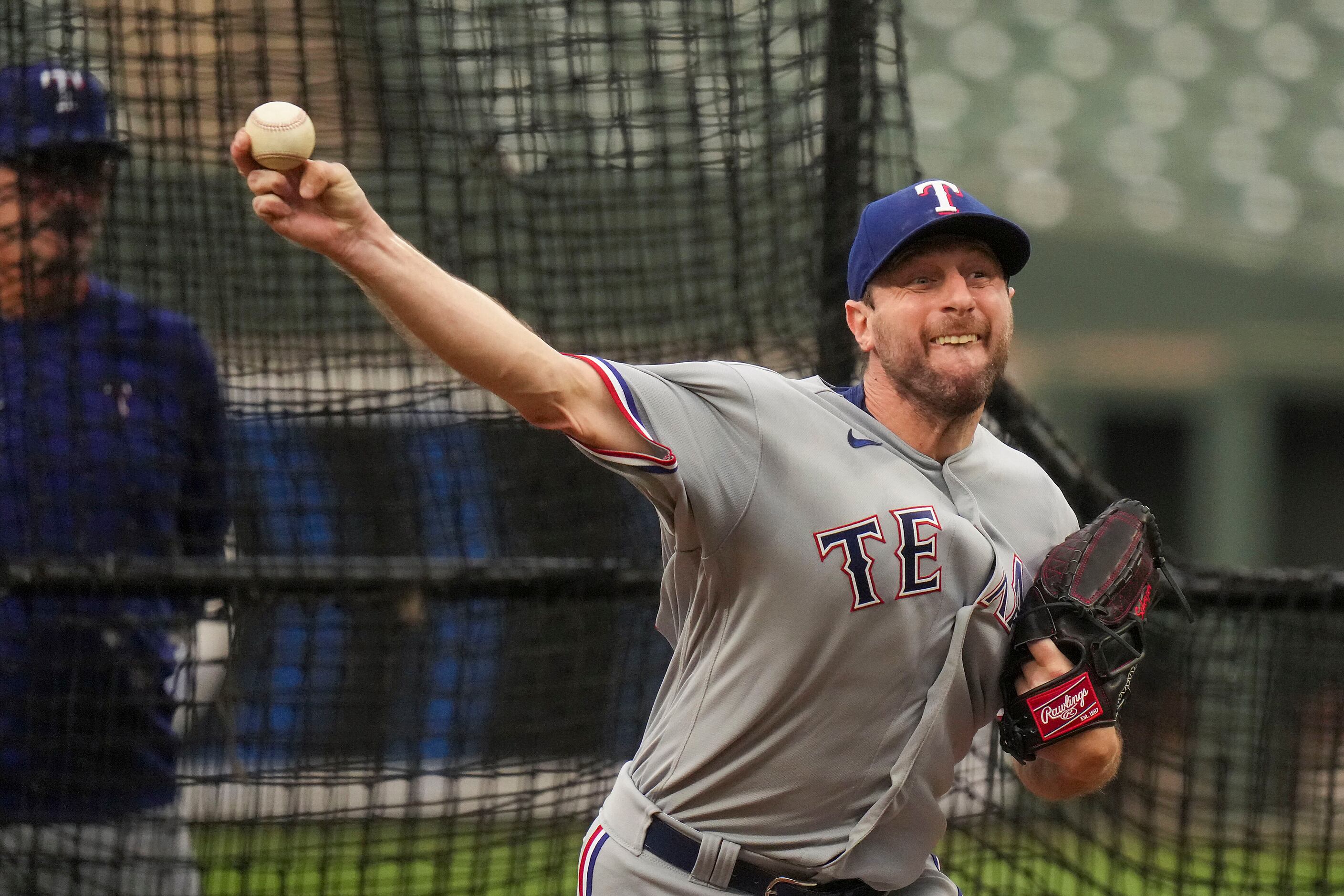 Max Scherzer throws to hitters, setting Rangers up with tricky