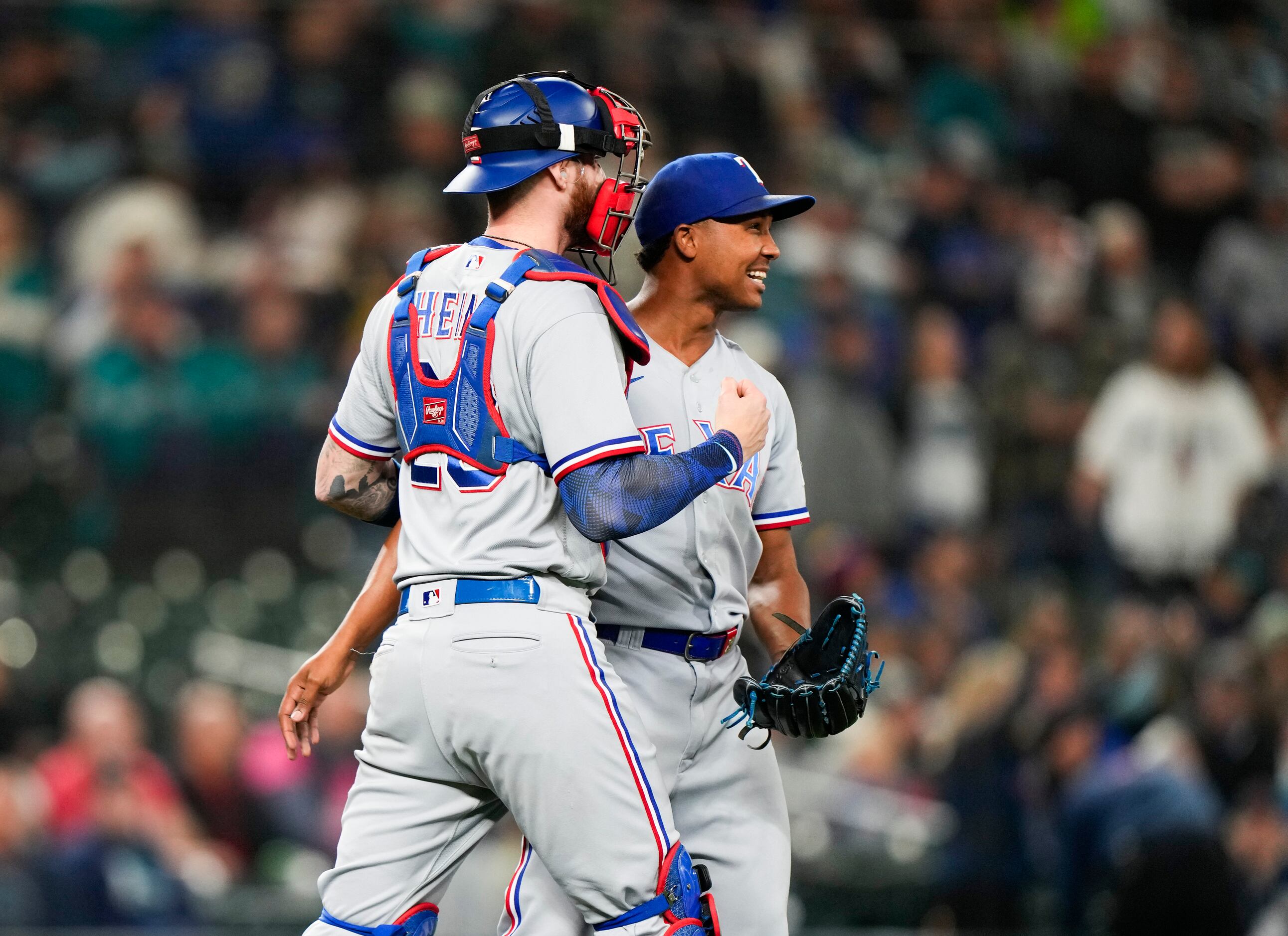 Rangers' poetic playoff-clincher vs. Mariners brought home with pitching,  bullpen