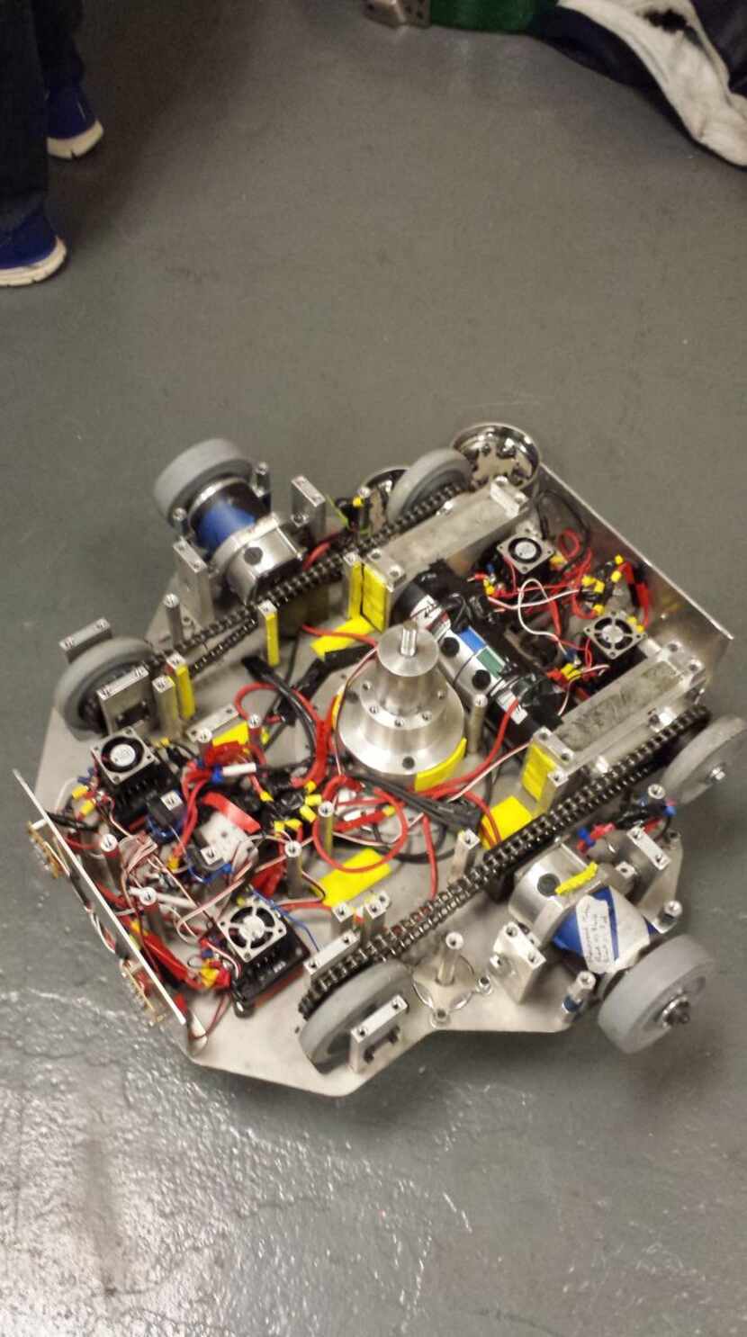 
The electrical and mechanical components of the Blender, UTD’s combat robot, were designed...