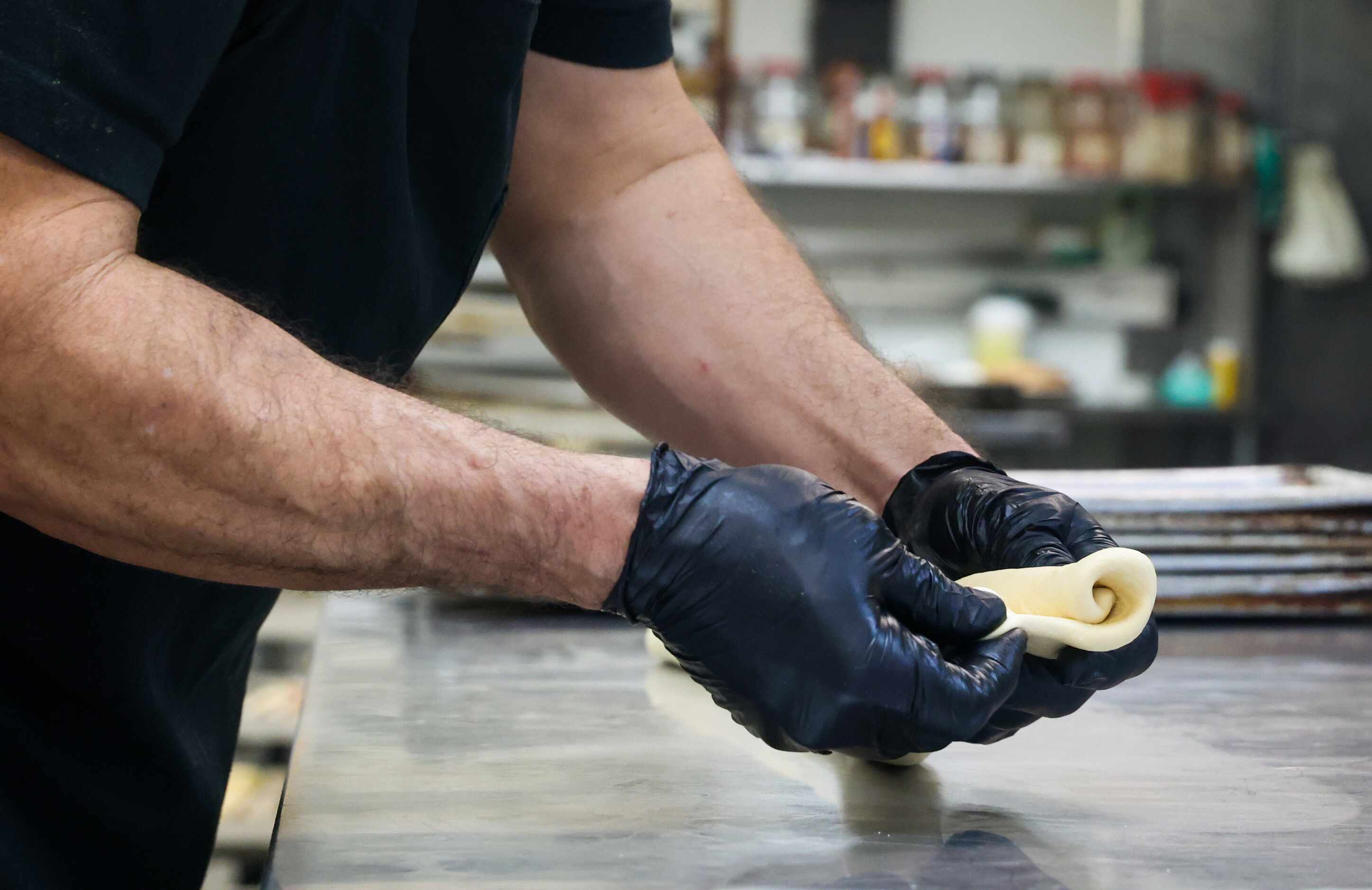 Baker Isaac Ramirez prepares Rosca de Reyes at Tango Bakery in Garland on Thursday, Jan. 5,...