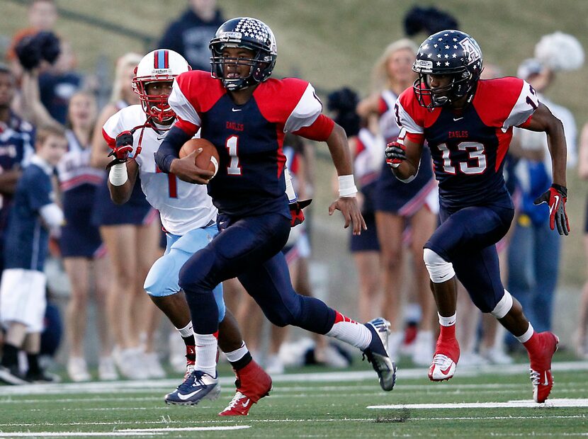 Allen's Kyler Murray (1) breaks away for a run up the field as teammate Grant Finney (13)...