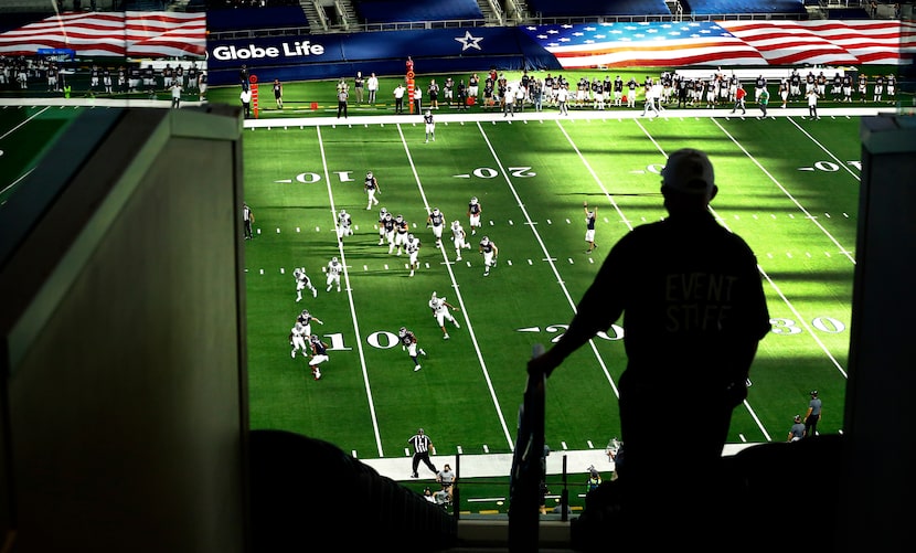 general football coronavirus

An usher watches as Denton Ryan running back Keori Hicks (13)...