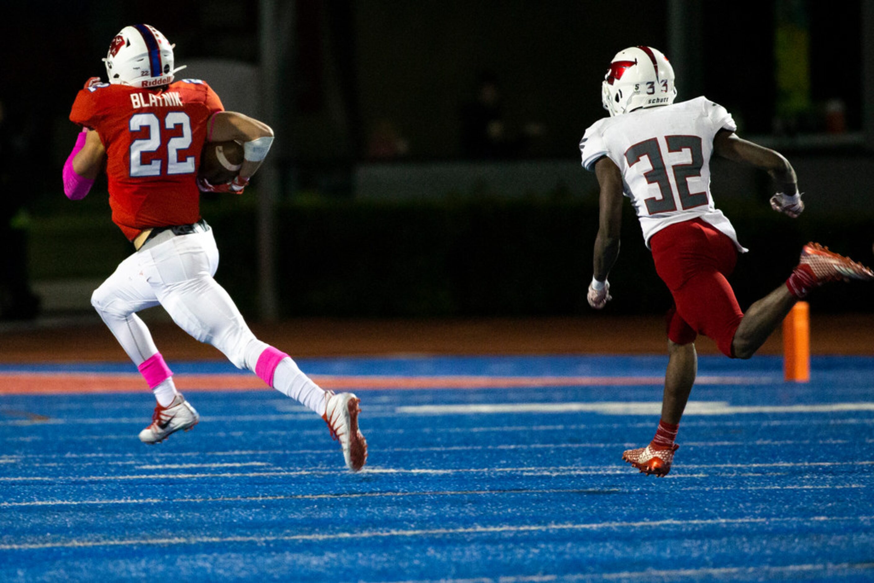 Parish Episcopal defensive lineman Colby Blatnik (22) makes a 69-yard run for a touchdown...