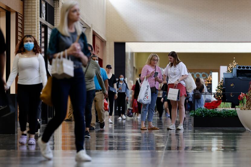 Shoppers at NorthPark Center in Dallas as the holiday season enters the final stretch....