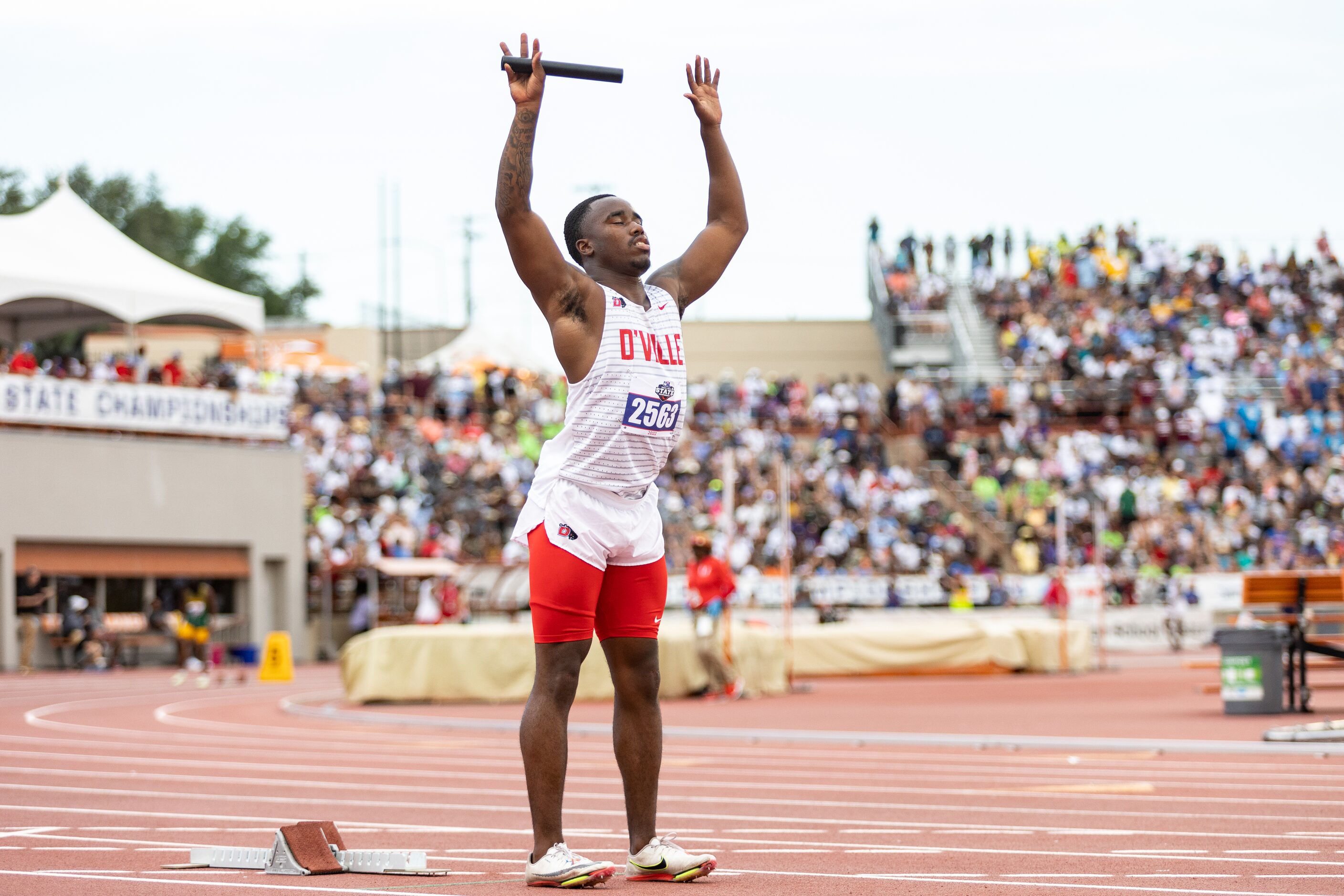 Chris Hicks of Duncanville prepares to race in the boys’ 4x200-meter relay at the UIL Track...