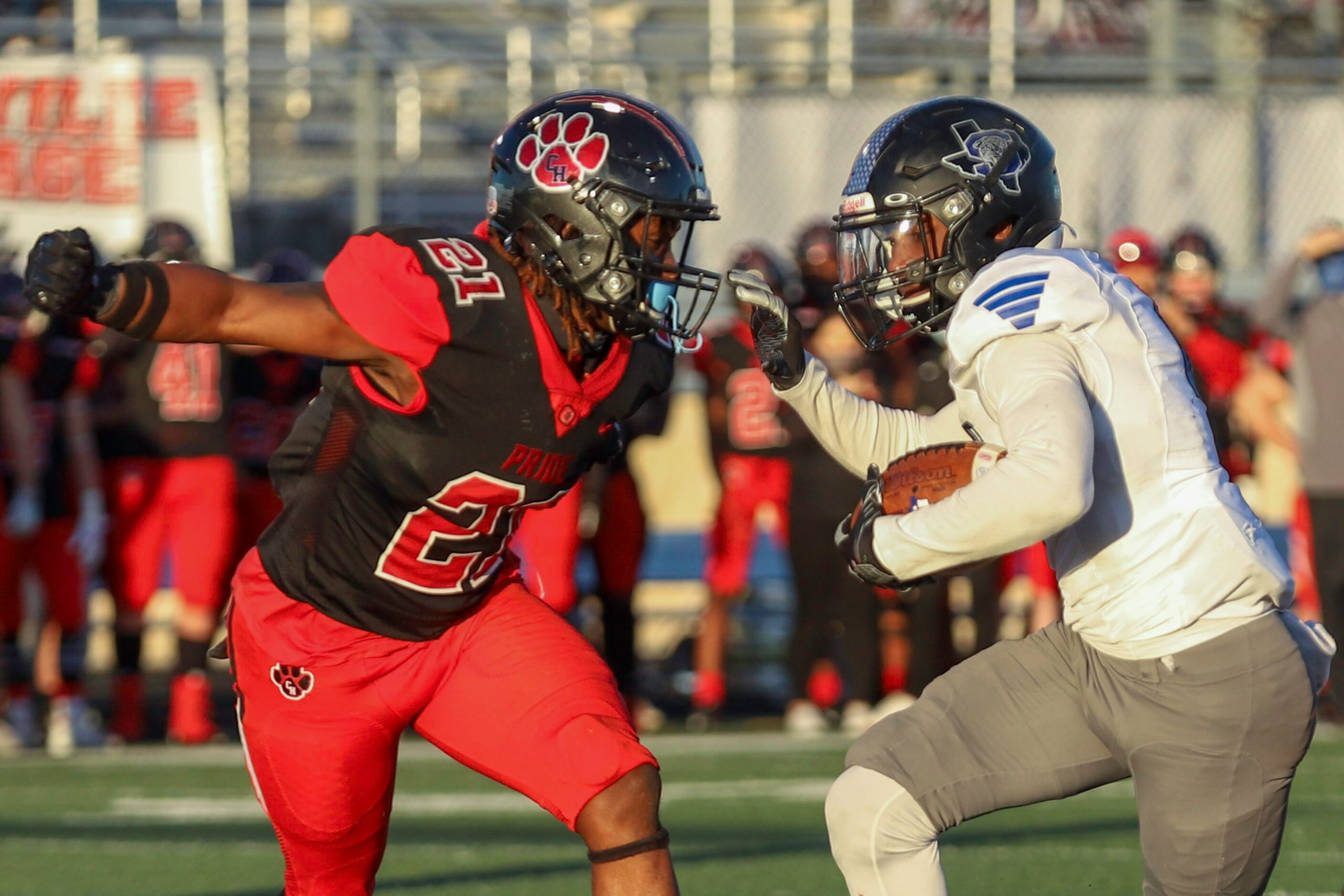 Mansfield Summit (6) running back Jaydon Lott scores a touchdown against Colleyville...