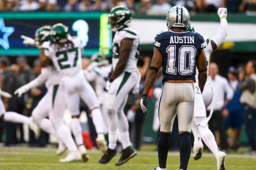 Dallas Cowboys wide receiver Tavon Austin (10) walks to his team’s bench after the Cowboys...