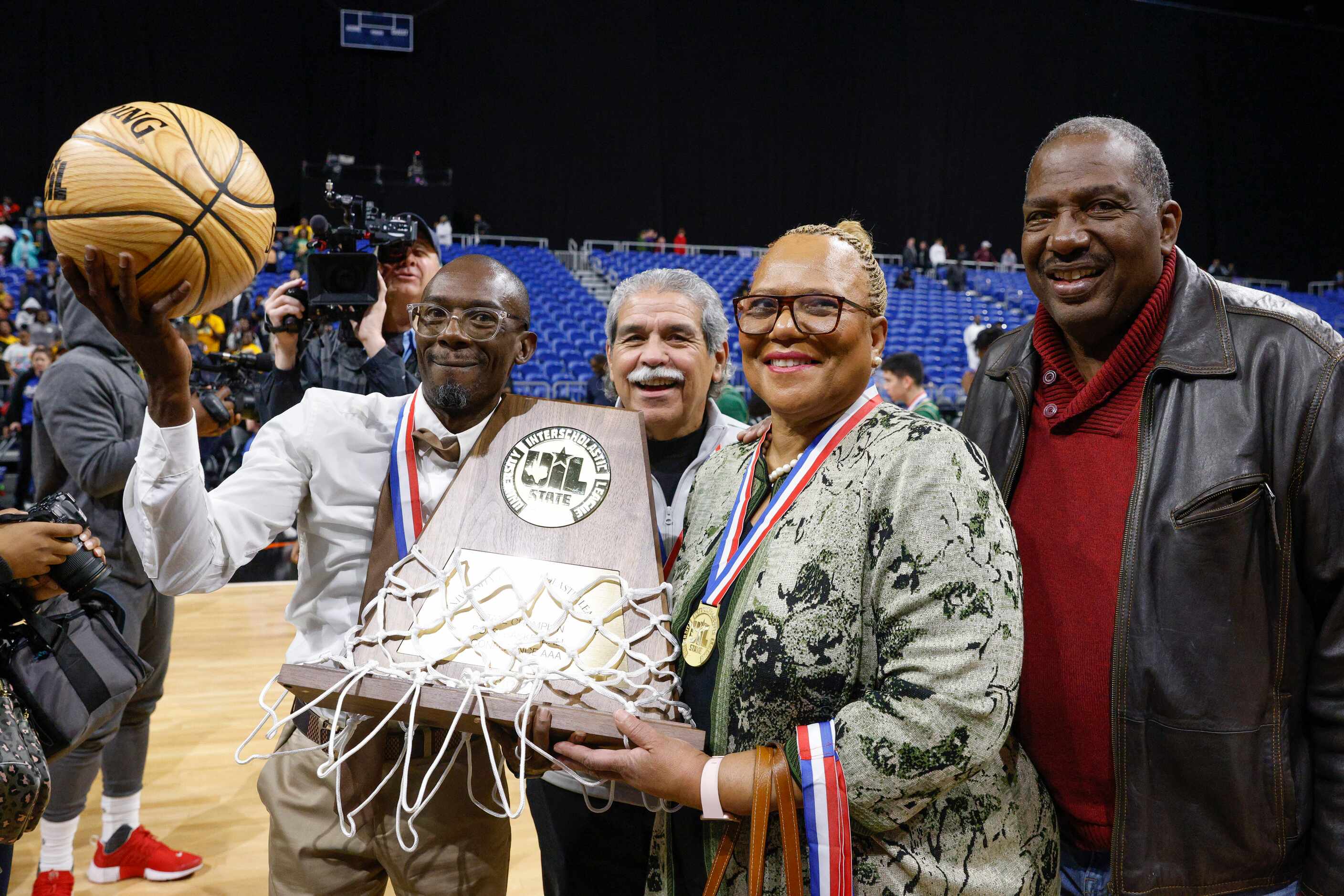 From left, Madison head coach Damien Mobley, Dallas ISD Superintendent Michael Hinojosa,...