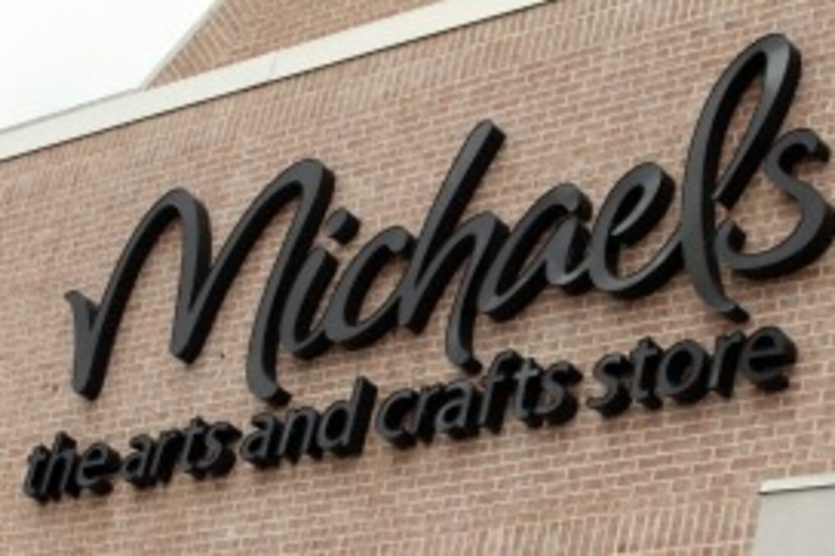 Michaels: The Arts & Crafts Retailer Struggling to Stay Afloat