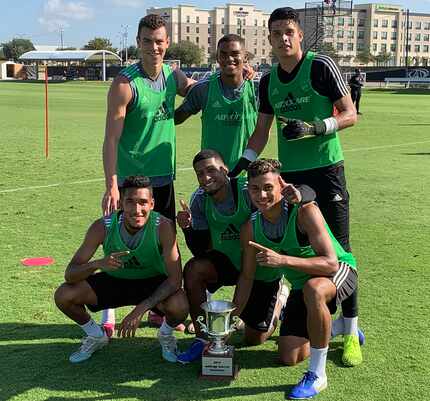 Team Green wins the FC Dallas training competition. (10-2-19)