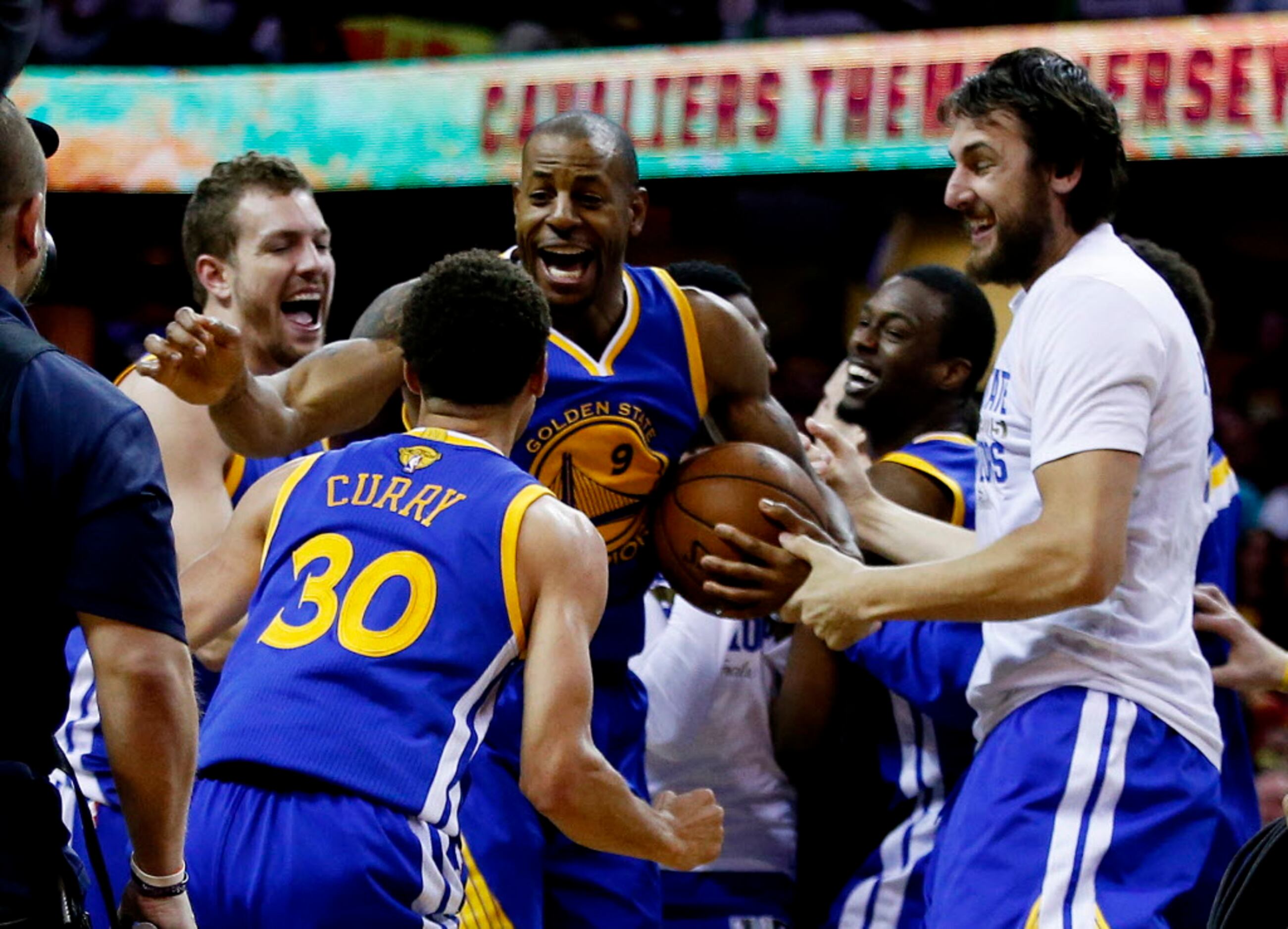 Warriors win NBA title, down LeBron, Cavs 105-97 in Game 6 - The