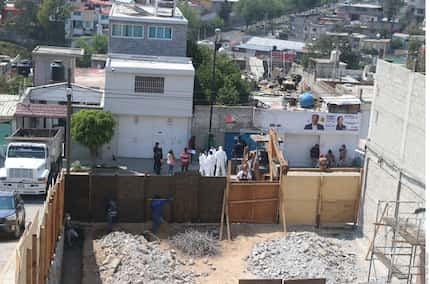 En el inmueble de Andrés Mendoza fueron encontrados enterrados los restos de varias mujeres,...