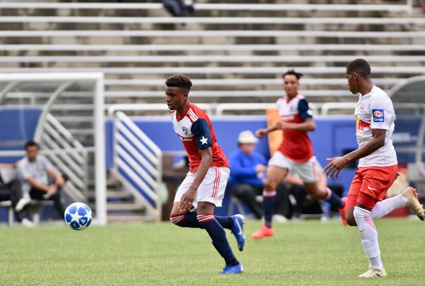Dante Sealy races upfield against Red Bull Brasil in the 2019 Dallas Cup at the Cotton Bowl....