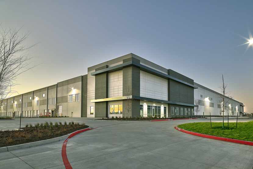 Samsung has leased a distribution building in the Fort Worth Logistics Hub in South Fort Worth.