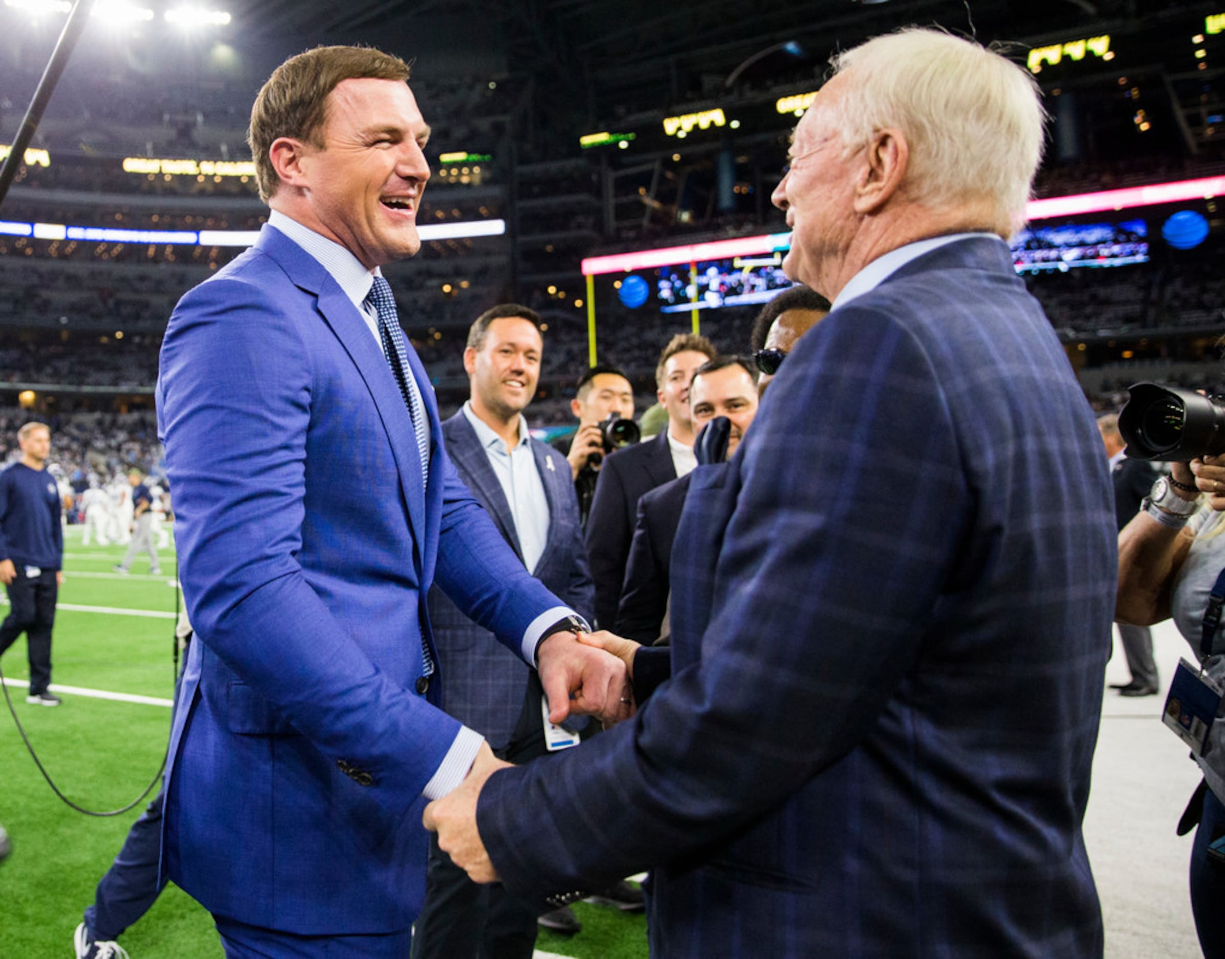 Where does soon-to-be Hall of Famer Gil Brant rank Jason Witten on his  all-time tight ends list?