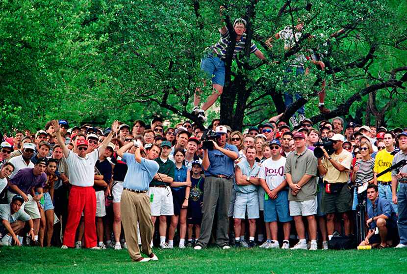  People in the galley watched Phil Mickelson in 1996. (David Leeson/The Dallas Morning News)