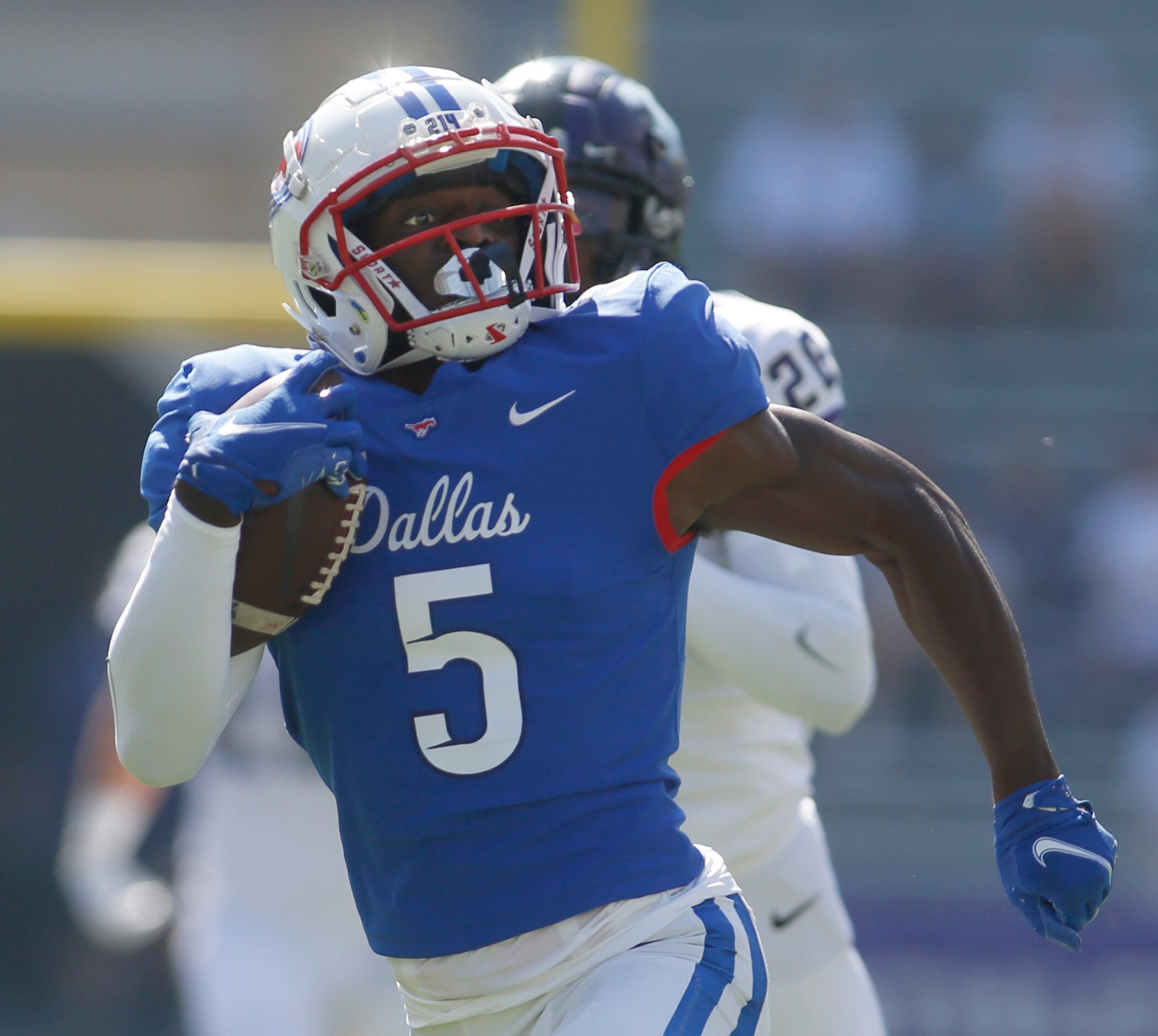 SMU receiver Danny Gray (5) turns a Mustangs opening drive into a long receiving touchdown...