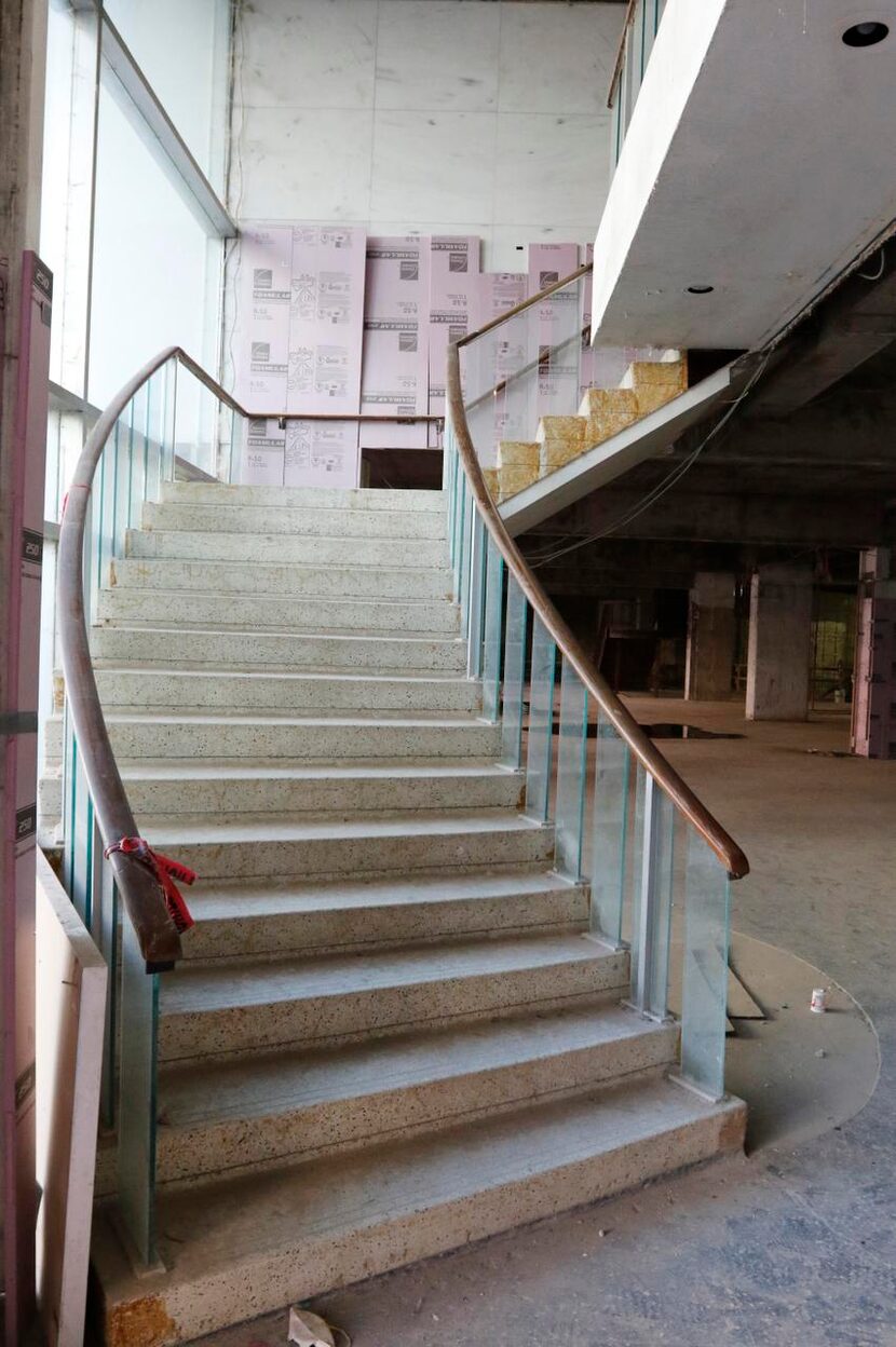 
The stairs of the ground-floor lobby, as they appear now, will keep their basic structure...