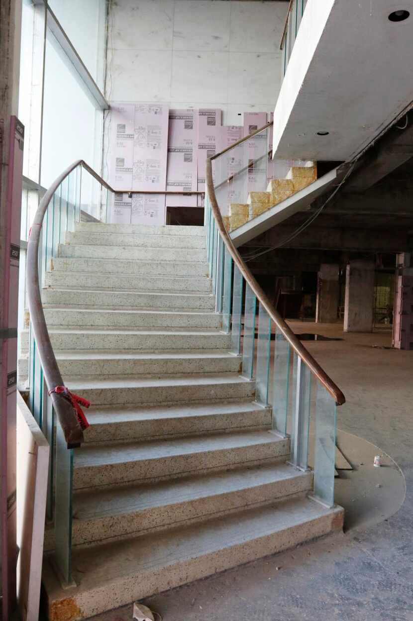 
The stairs of the ground-floor lobby, as they appear now, will keep their basic structure...