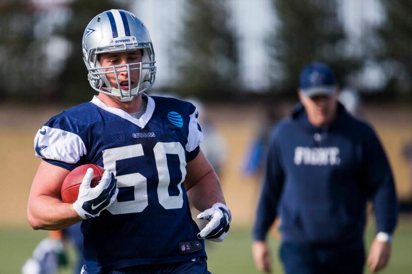 Dallas Cowboys outside linebacker Sean Lee (50) runs during their practice on Thursday,...