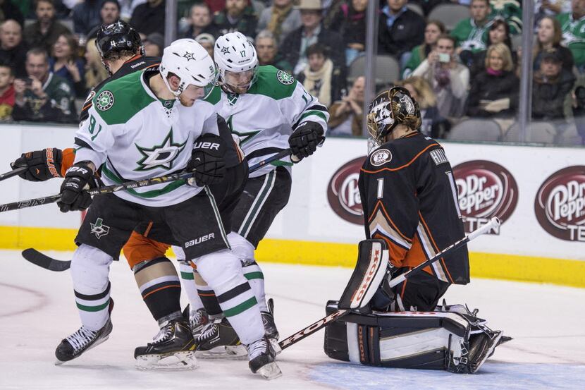 Nov 26, 2013; Dallas, TX, USA; Anaheim Ducks goalie Jonas Hiller (1) makes a save as Dallas...