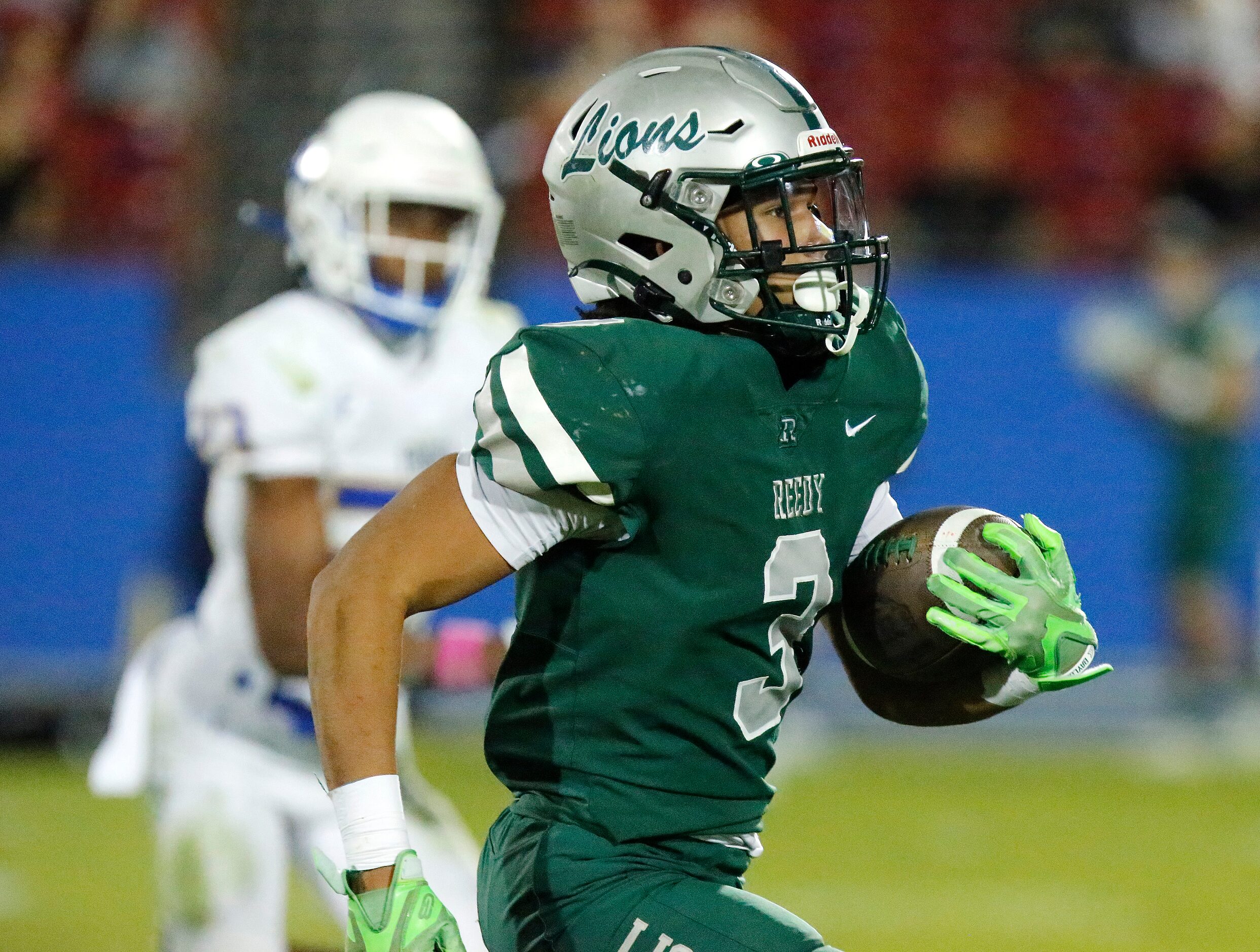 Reedy High School running back Dennis Moody (3) runs for a touchdown during the first half...