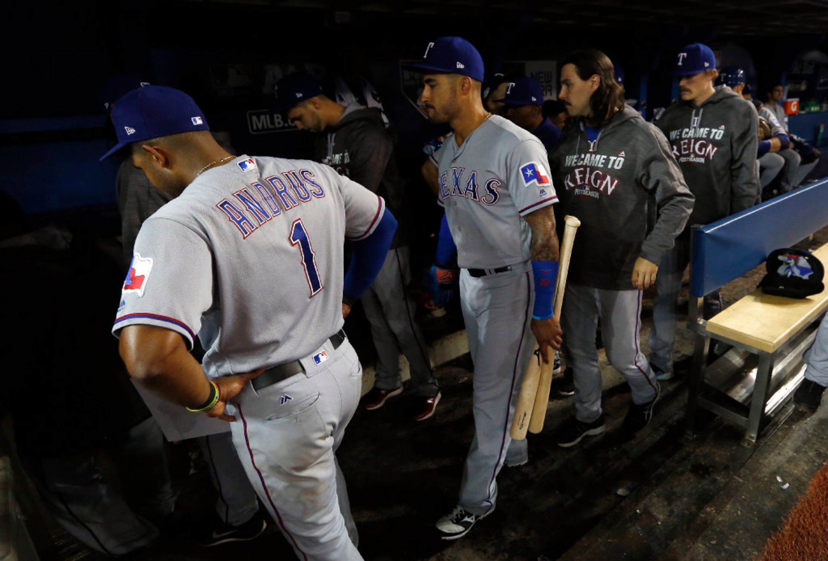 Rougned Odor punched Joey Bautista right in the face, and the Rangers beat  the Blue Jays, 7-6