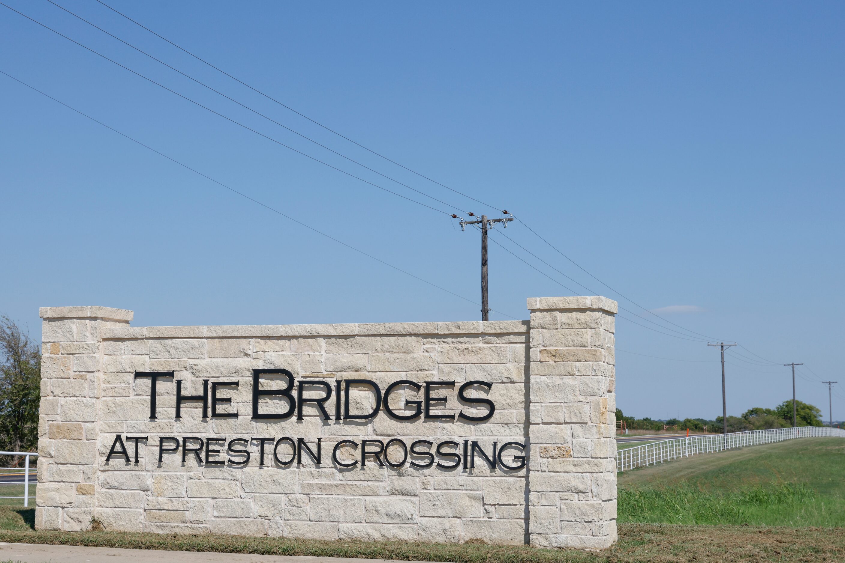 Entry sign for the Bridges at Preston Crossing.