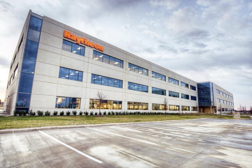 KDC built Raytheon’s  500,000-square-foot, three-building office campus in the CityLine...