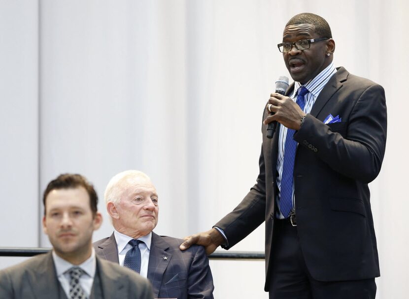 Dallas Cowboys player Michael Irvin thanks Dallas Cowboys owner Jerry Jones before...