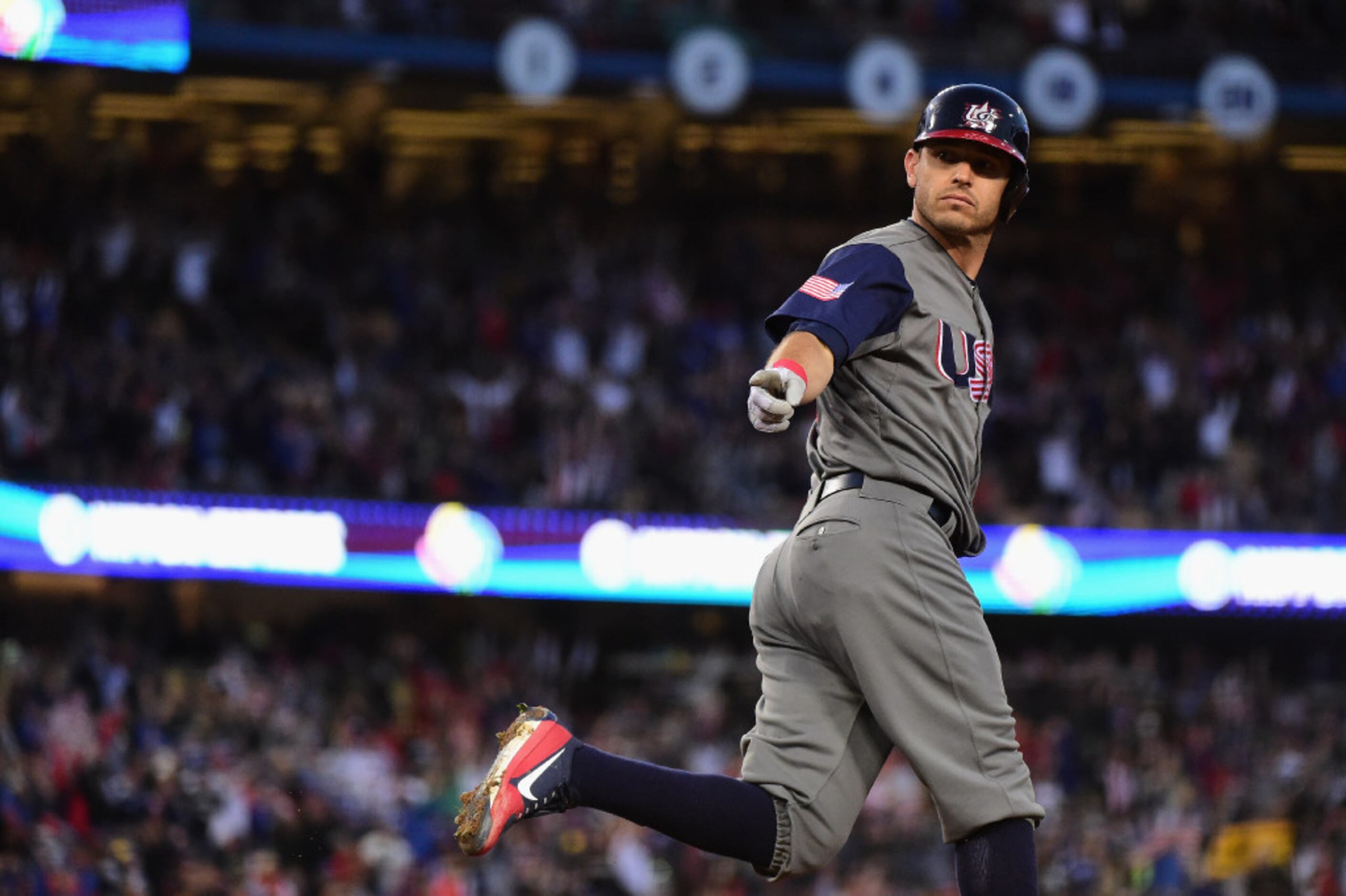 Rangers Hall of Famer Ian Kinsler to throw out first pitch ahead of ALCS  Game 3 vs. Astros