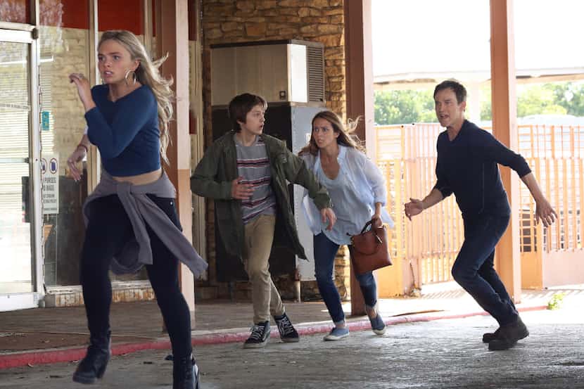 (left to right) Natalie Alyn Lind, Percy Hynes White, Amy Acker and Stephen Moyer in THE...