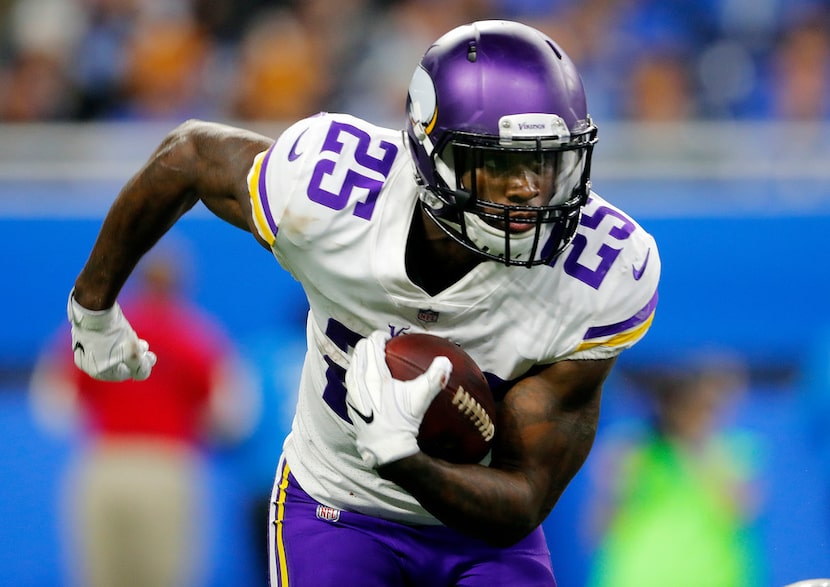 FILE - In this Nov. 23, 2017, file photo, Minnesota Vikings running back Latavius Murray...