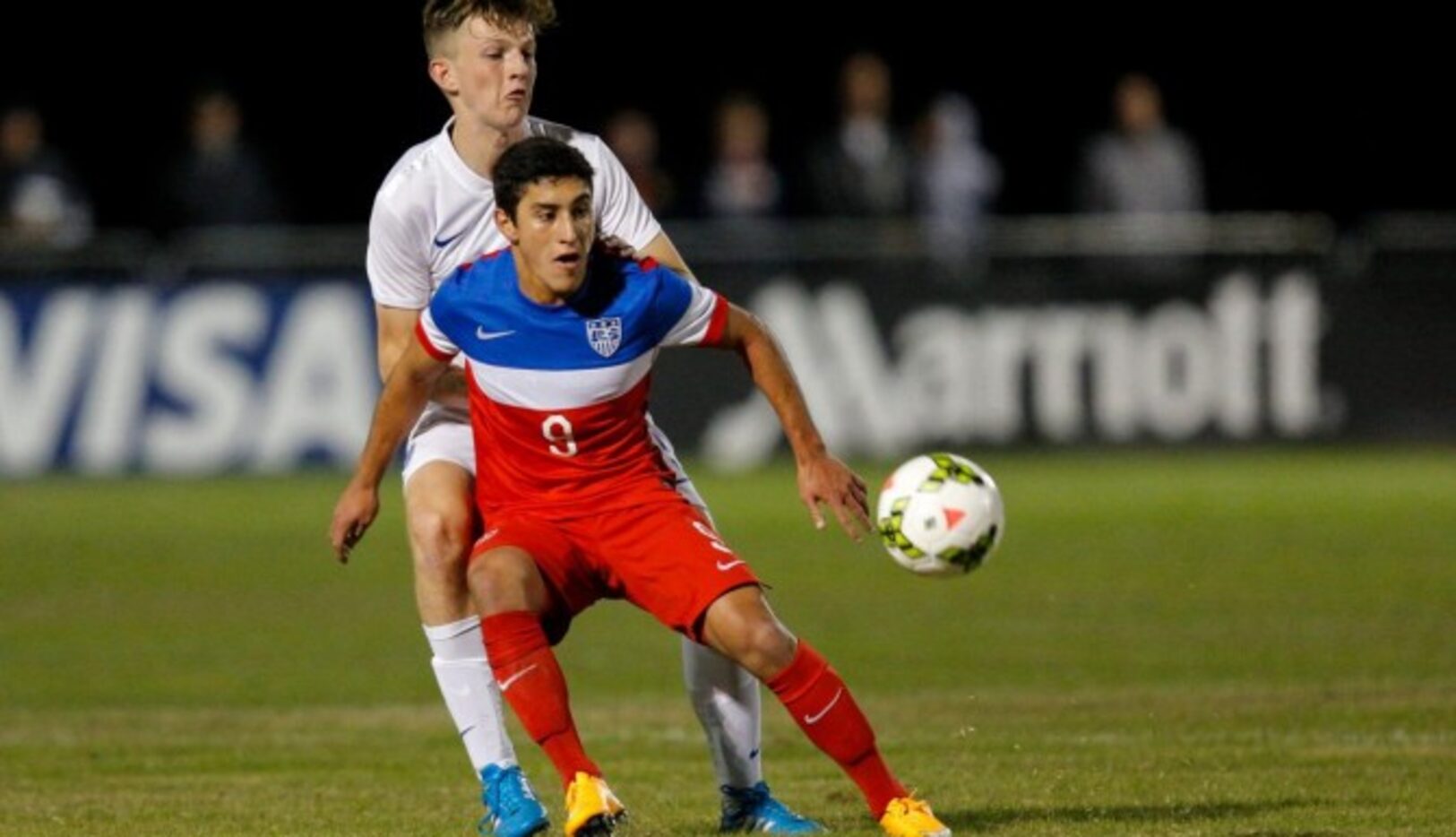 El mexicoamericano Alejandro Zendejas (9) es el capitán de la selección Sub-17 de Estados...