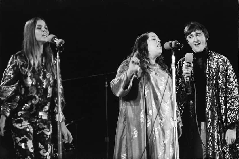 Michelle Phillips, Cass Elliot and Denny Doherty of the Mamas and the Papas. (Photo by Henry...