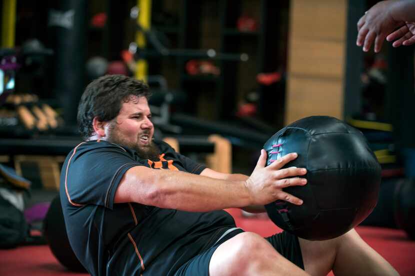 Colby Wright participando en ‘The Biggest Loser’ — (Foto tomada por Brandon Hickman/NBC)
