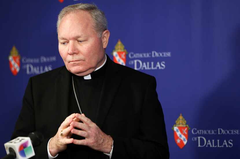 El obispo de Dallas, Edward Burns, anunció la suspensión de todas las misas en su Diócesis...