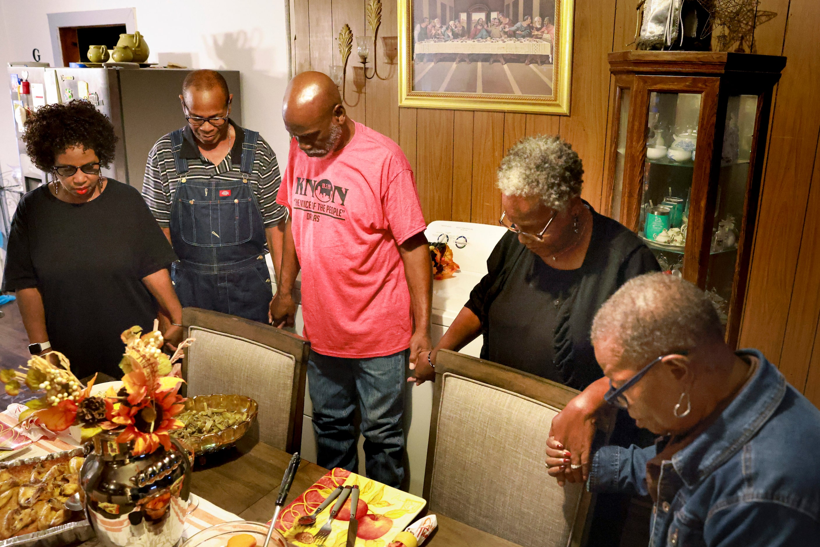 Siblings, Lottie McKnight-Calhoun, Darnell and James McKnight, Annette Brown and Dorothy...