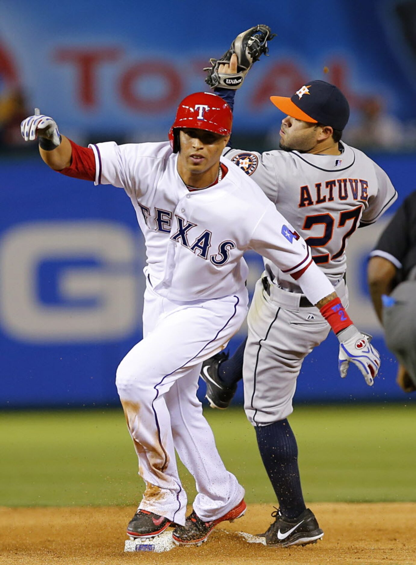 Texas Rangers Leonys Martin (2) is out at second after trying to steal on Houston Astros...