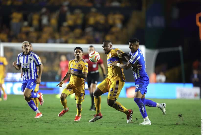 Rayados ganaron el partido de ida de los cuartos de final frente a los Tigres.