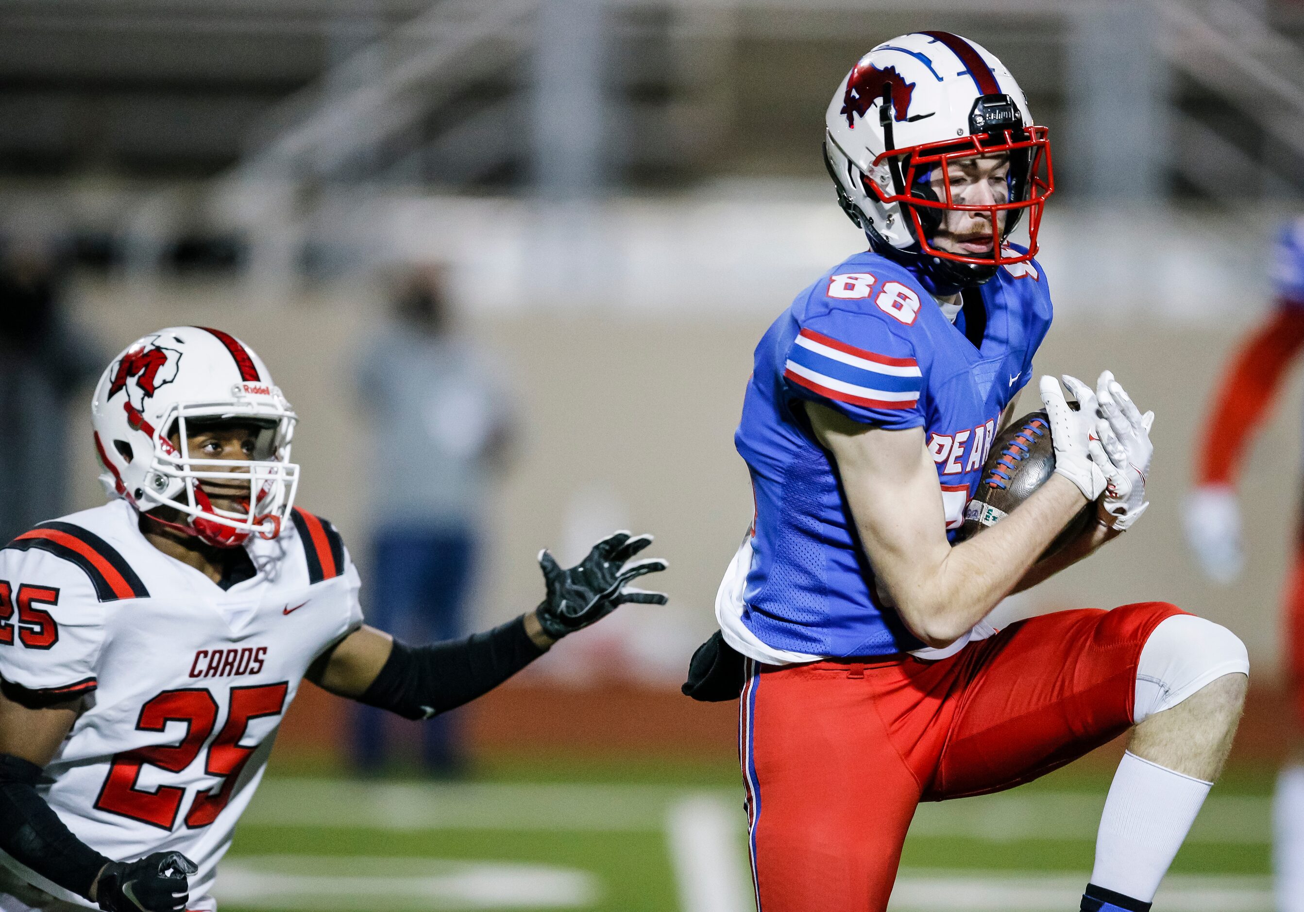 JJ Pearce junior wide receiver Cormac Boylan (88) catches a pass as Irving MacArthur senior...