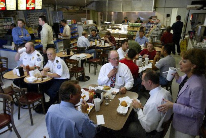 A lunch crowd dines at the Coppell Deli.