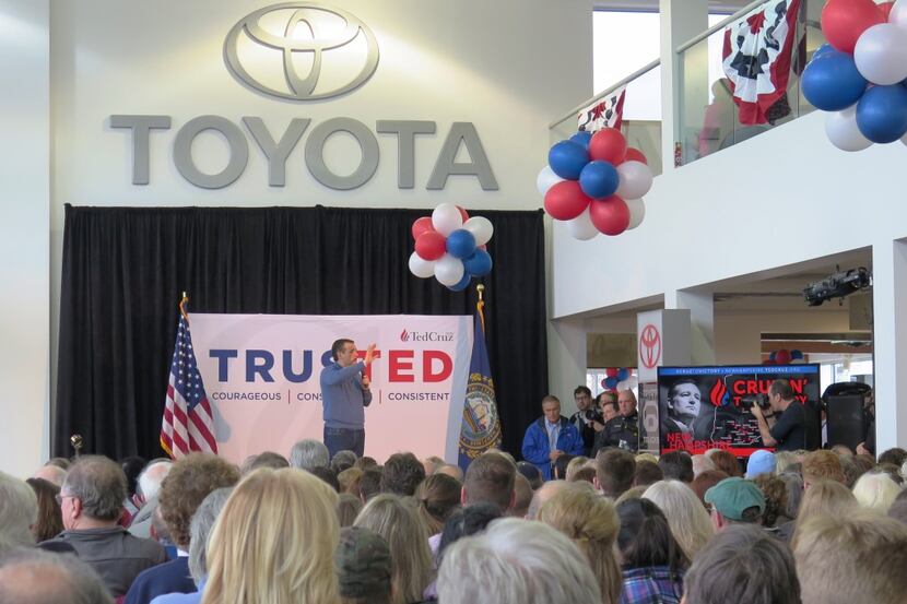  Sen. Ted Cruz stumps at a Toyota dealership in Portsmouth, N.H., on Thursday. (staff/Todd...